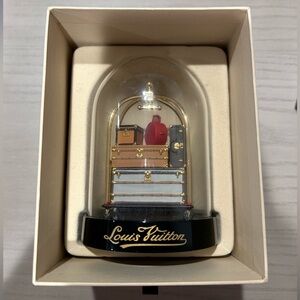 LOUIS VUITTON Hotel Trolley Snow Globe Clear